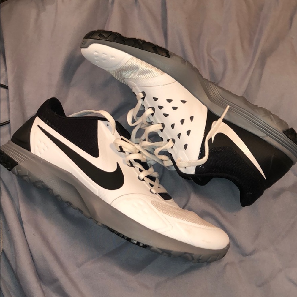 Brand new Nike shoes